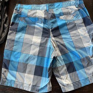 Lululemon Men's Shorts, Size 40